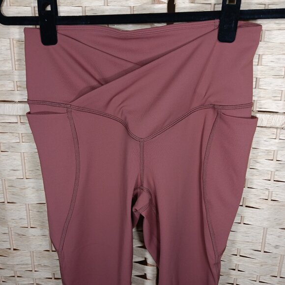 Fabletics Pure Luxe Set Leggings Sports Bra Medium Moonlight Mauve Crossover 7/8 - Picture 6 of 9